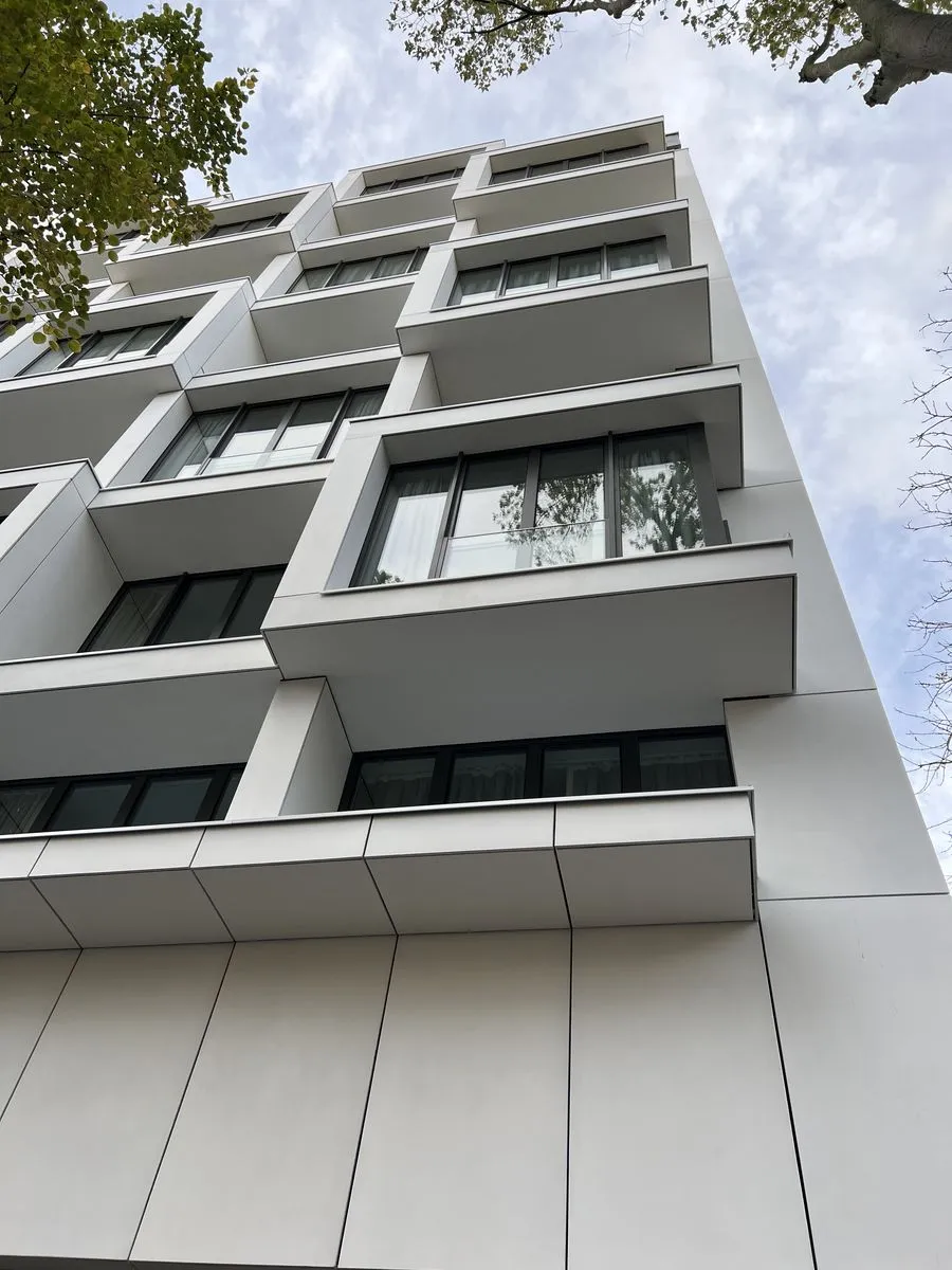 UHPC cladding panel FClad: thickness and performance
