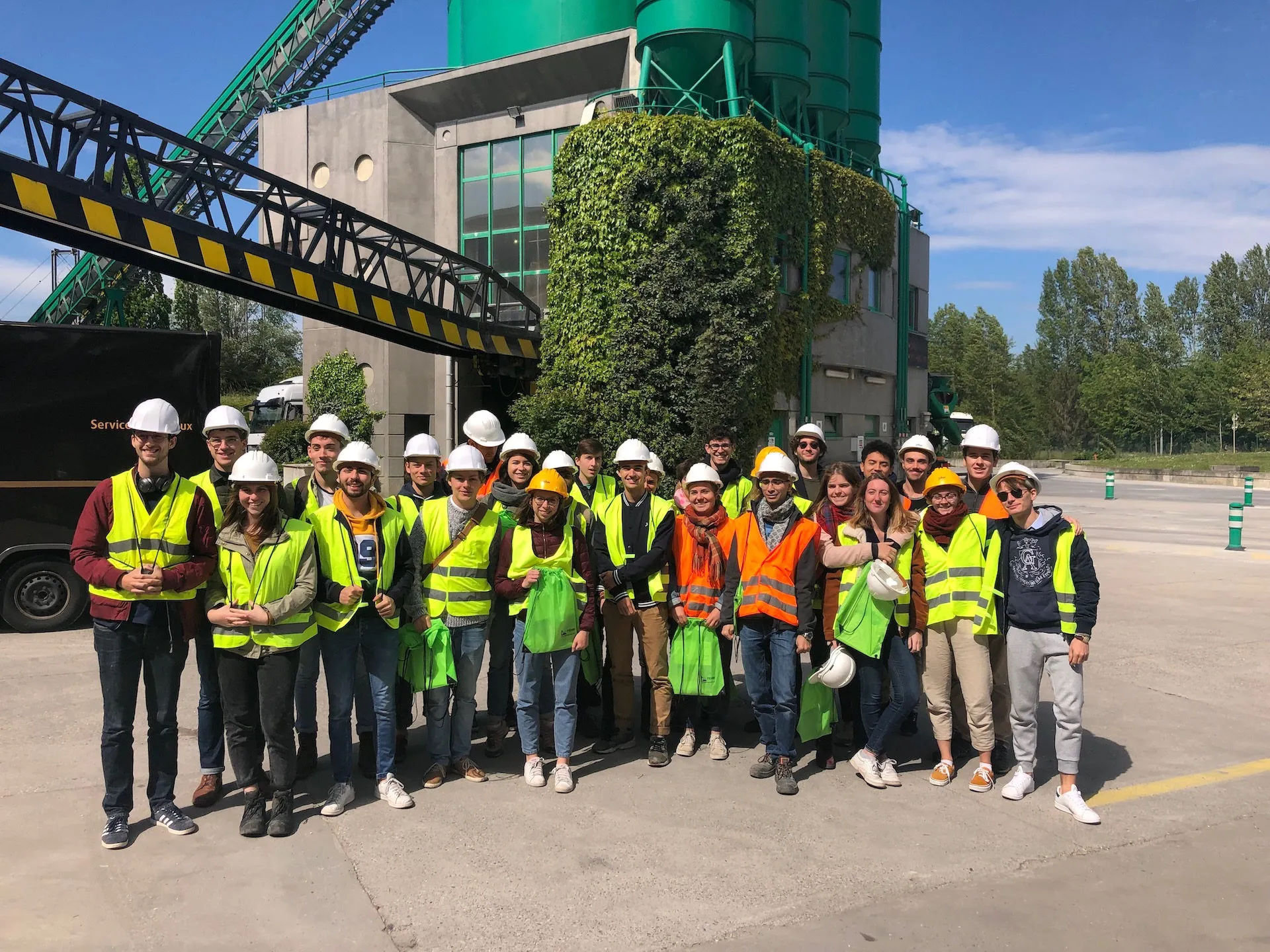 Partenariats écoles | FEHR Group