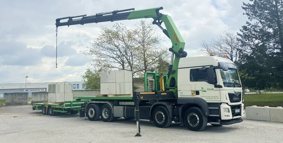 4-axle crane truck | FEHR Group