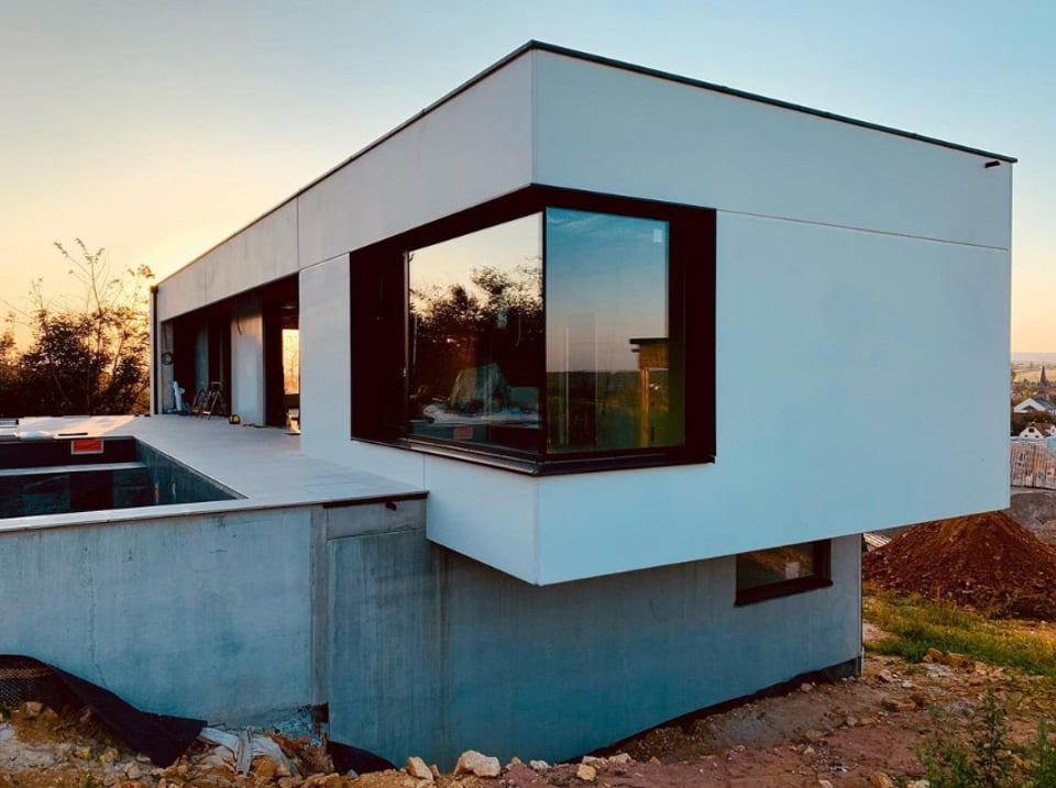 Les avantages des murs préfabriqués en béton pour la construction de maisons